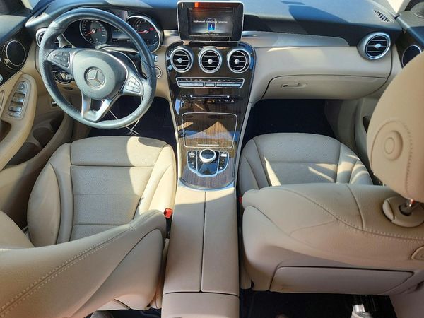 2019 MERCEDES-BENZ GLC