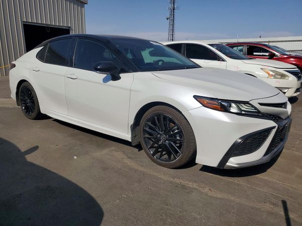 2022 TOYOTA CAMRY XSE