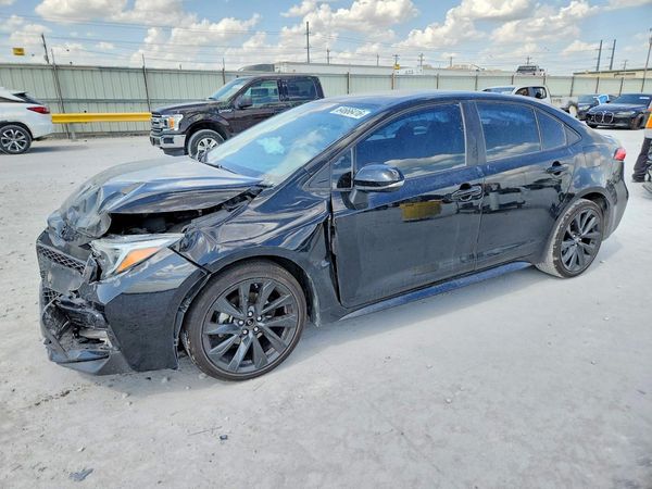 2024 TOYOTA COROLLA SE — Front 3/4