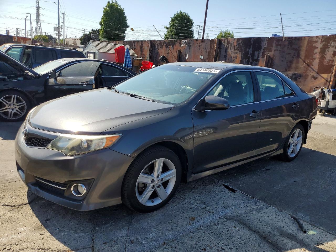 2012 TOYOTA CAMRY