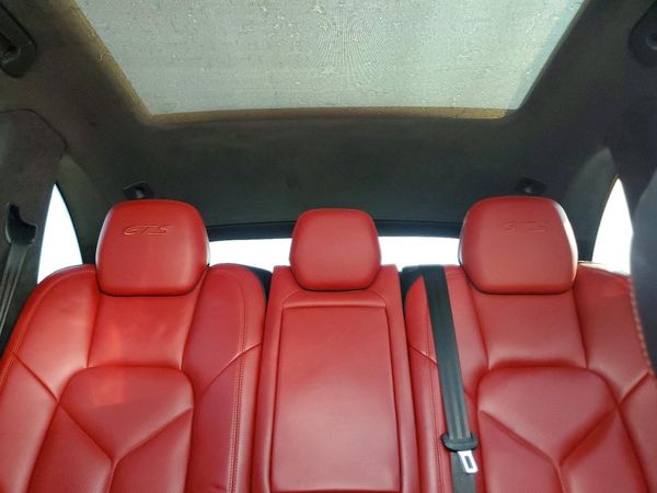2017 PORSCHE CAYENNE