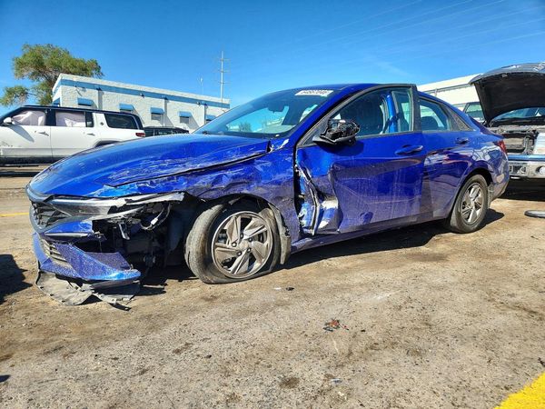 2024 HYUNDAI ELANTRA SE