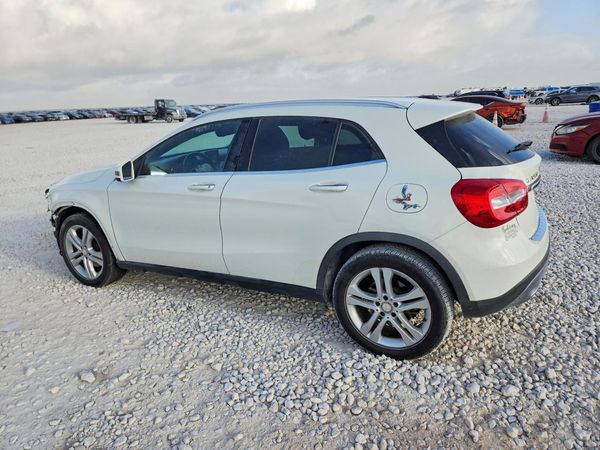 2017 MERCEDES-BENZ GLA GLA250