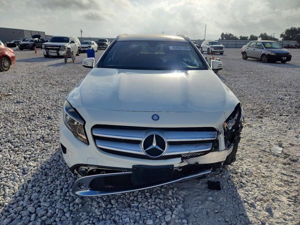 2017 MERCEDES-BENZ GLA GLA250