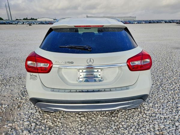 2017 MERCEDES-BENZ GLA GLA250