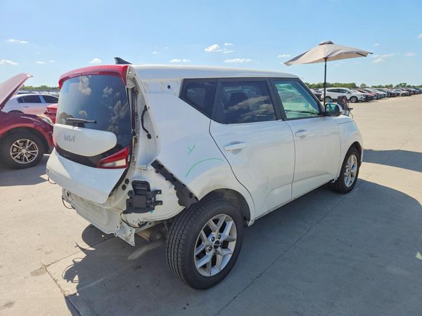 2022 KIA SOUL