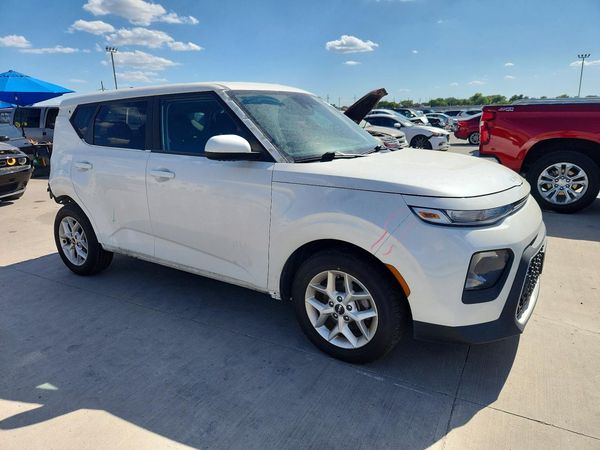 2022 KIA SOUL