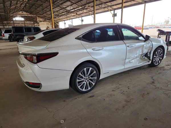 2021 LEXUS ES