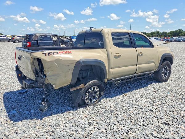 2019 TOYOTA TACOMA SR5