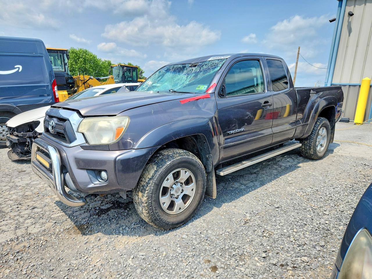 2015 TOYOTA TACOMA Delux Grade
