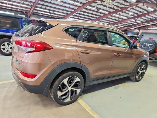 2016 HYUNDAI TUCSON