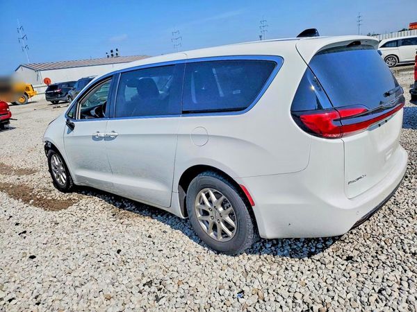 2024 CHRYSLER PACIFICA