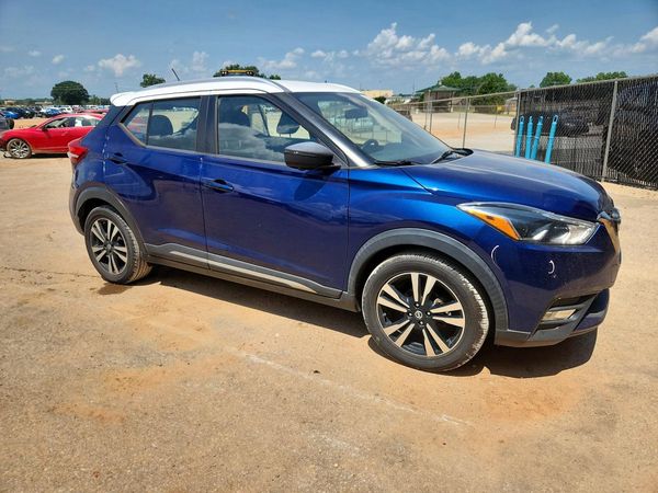 2019 NISSAN KICKS