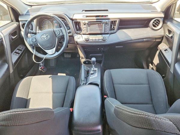 2017 TOYOTA RAV4 XLE