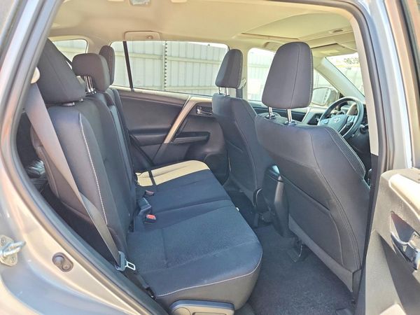 2017 TOYOTA RAV4 XLE