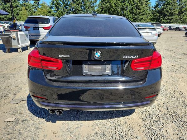 2018 BMW 330 xDrive SA