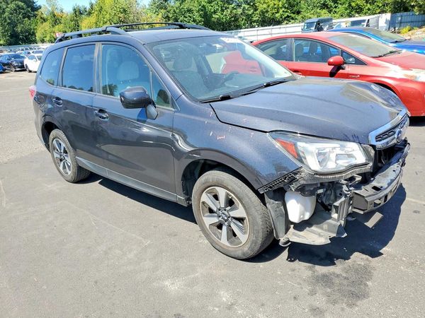 2018 SUBARU FORESTER
