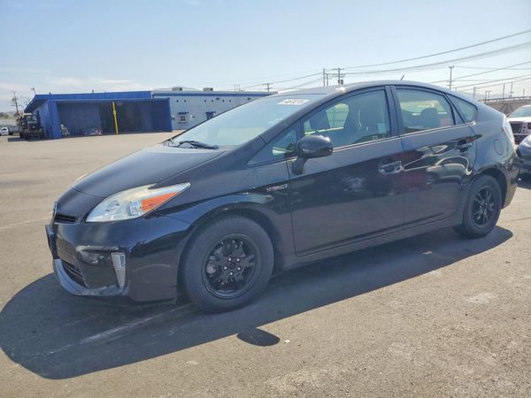 2014 TOYOTA PRIUS