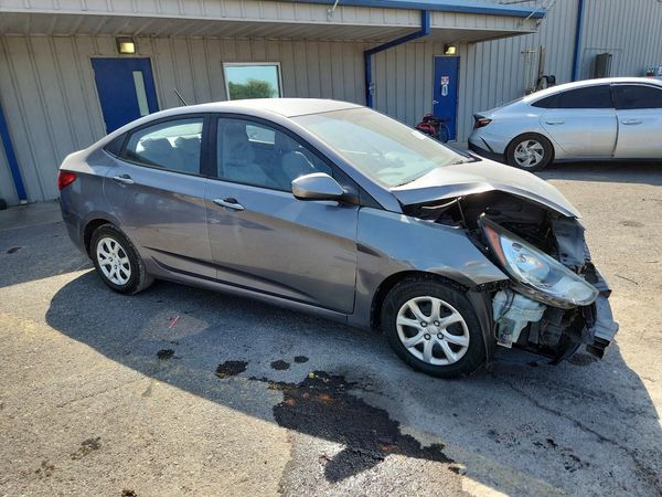2014 HYUNDAI ACCENT