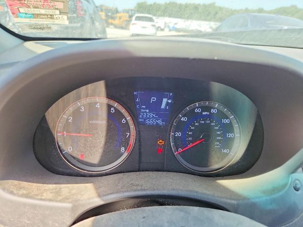 2014 HYUNDAI ACCENT