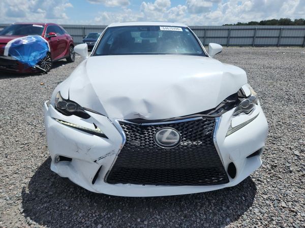 2016 LEXUS IS 200t