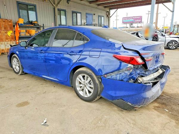 2025 TOYOTA CAMRY