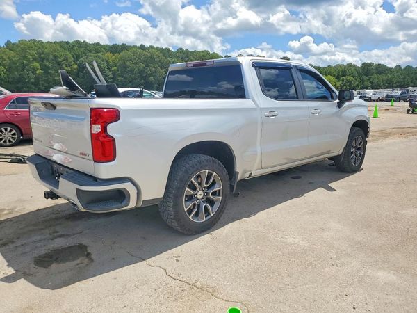 2021 CHEVROLET SILVERADO RST