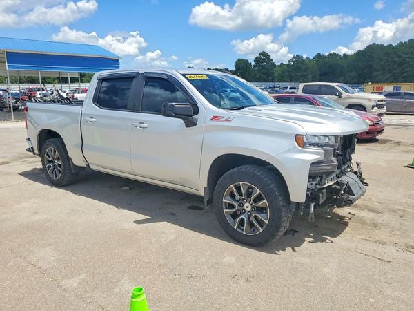 2021 CHEVROLET SILVERADO RST
