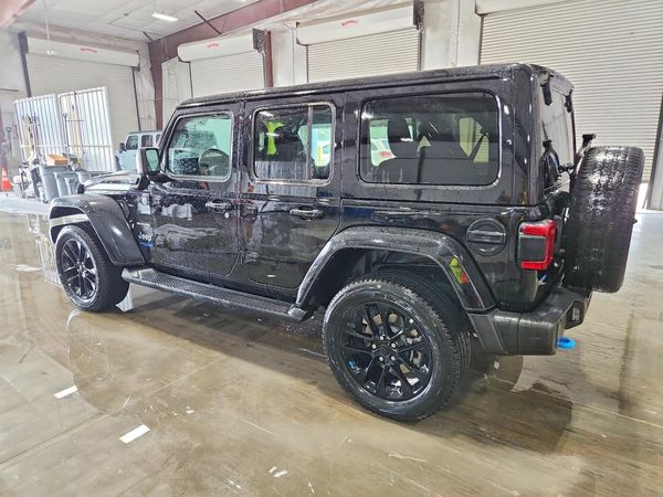 2022 JEEP WRANGLER UNLIMITED SAHARA 4XE