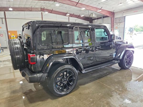 2022 JEEP WRANGLER UNLIMITED SAHARA 4XE