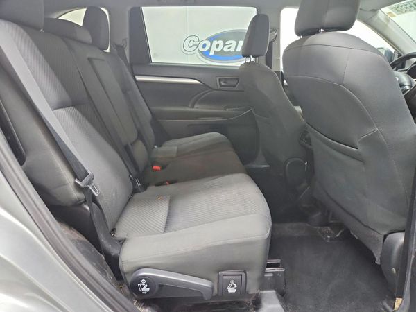 2019 TOYOTA HIGHLANDER LE/LE Plus