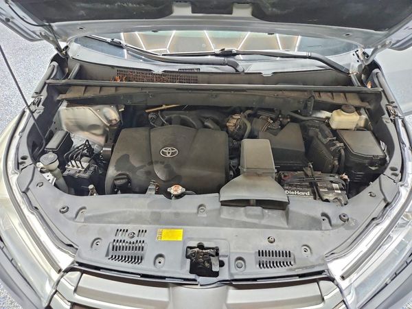 2019 TOYOTA HIGHLANDER LE/LE Plus