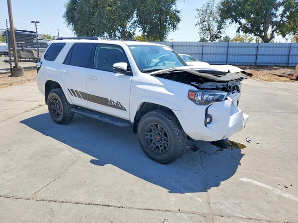 2021 TOYOTA 4RUNNER SRS Prem