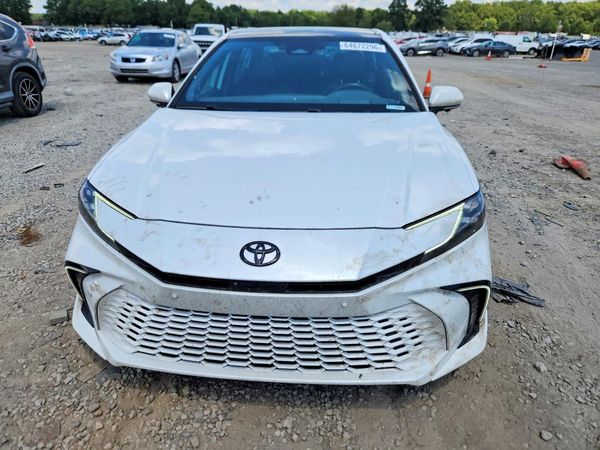 2025 TOYOTA CAMRY