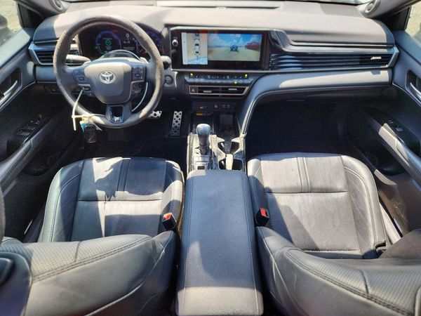 2025 TOYOTA CAMRY