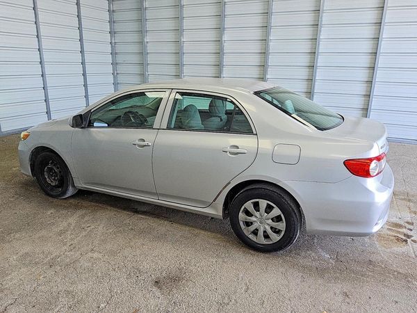 2013 TOYOTA COROLLA