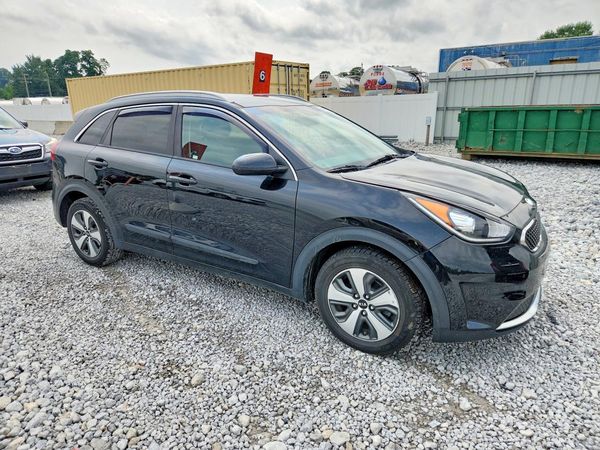 2017 KIA NIRO