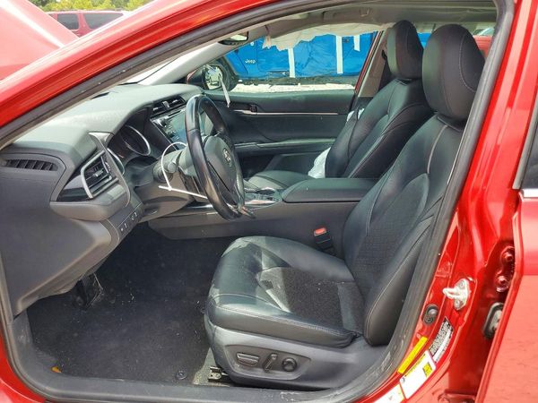 2019 TOYOTA CAMRY XSE