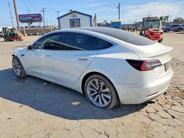 2018 TESLA MODEL 3