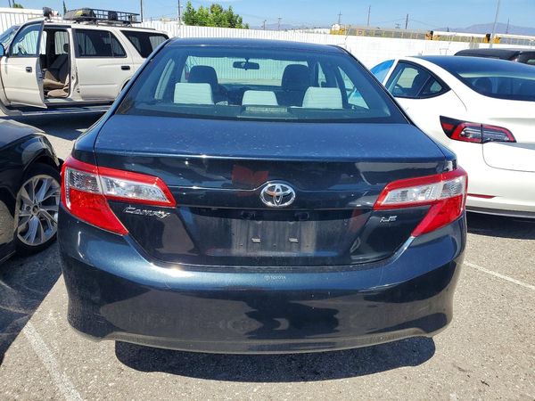 2014 TOYOTA CAMRY