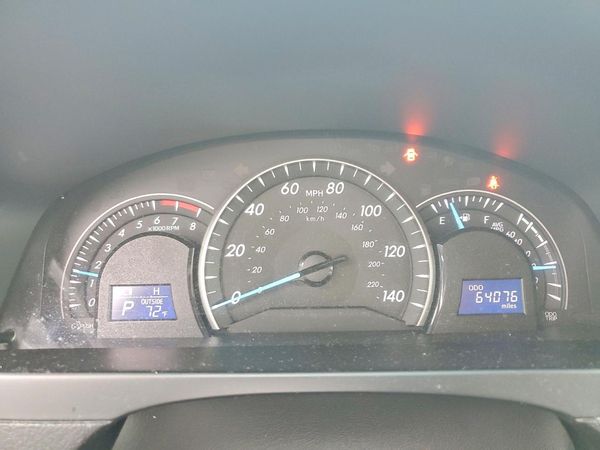 2014 TOYOTA CAMRY