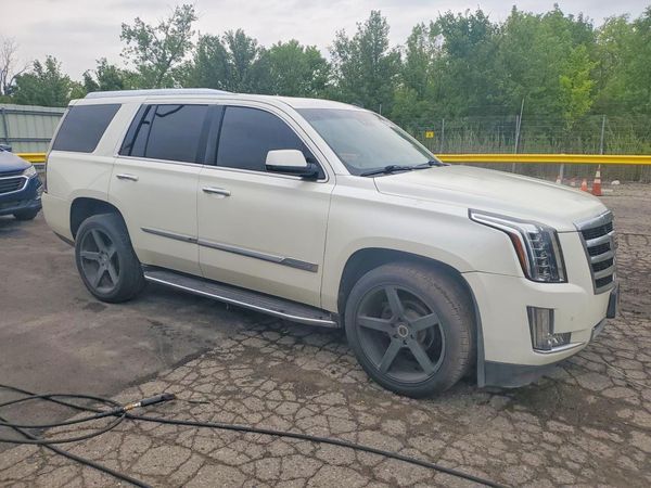 2015 CADILLAC ESCALADE Luxury