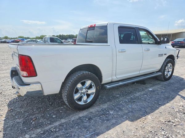 2014 RAM 1500 SLT