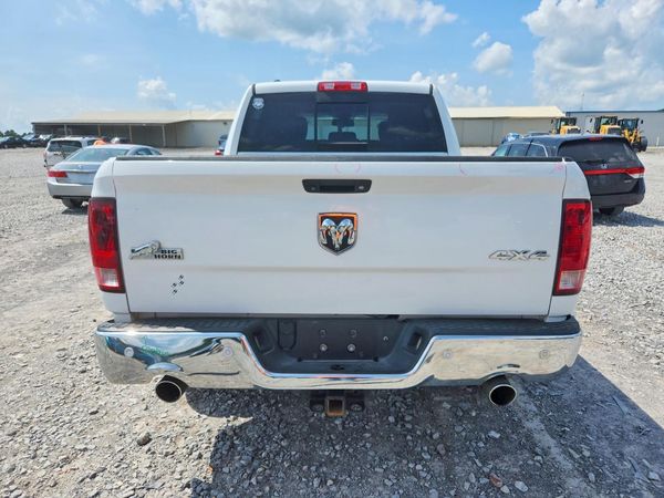 2014 RAM 1500 SLT