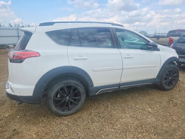 2018 TOYOTA RAV4 Adventure/XLE