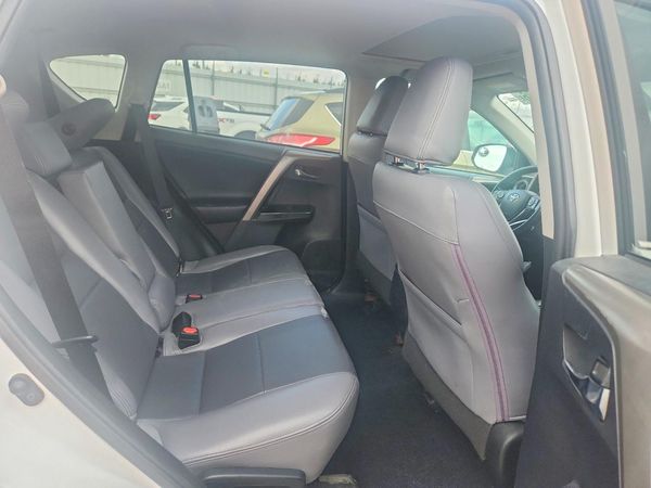 2018 TOYOTA RAV4 Adventure/XLE