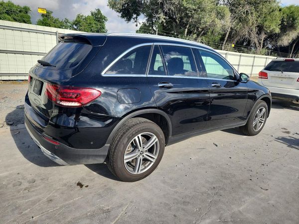 2020 MERCEDES-BENZ GLC GLC300