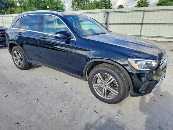 2020 MERCEDES-BENZ GLC GLC300