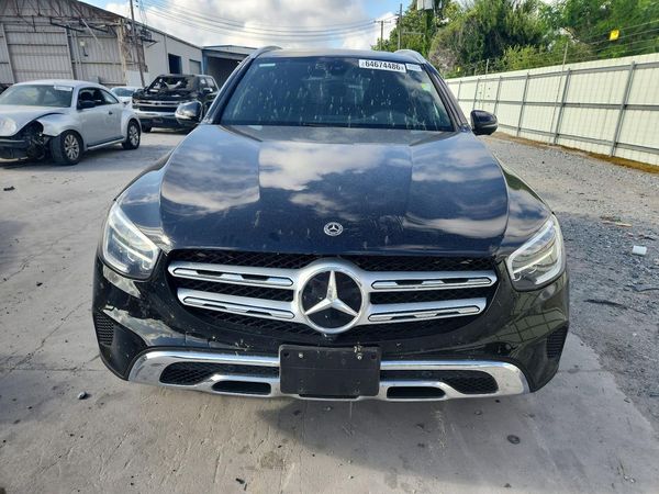 2020 MERCEDES-BENZ GLC GLC300