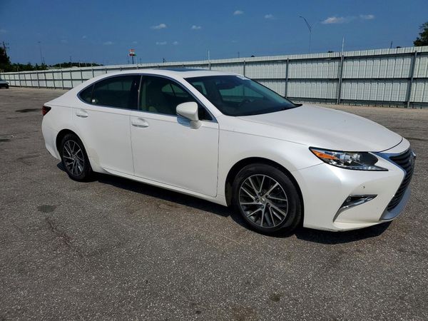 2016 LEXUS ES350 350 — Passenger 3/4